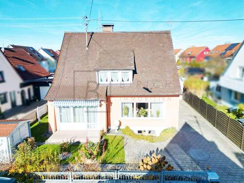 Drohnenaufnahmen - Einfamilienhaus mit 149,00 m² in Memmingen / Steinheim zum Kaufen