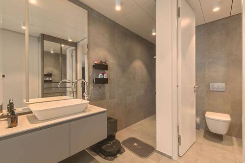 Badezimmer mit Dusche - 