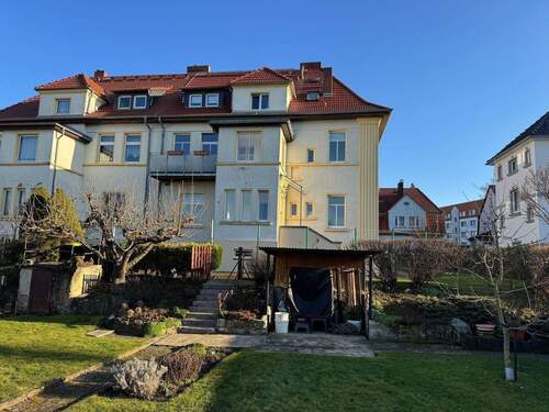 Gartenansicht - 1 Zimmer Mehrfamilienhaus, Wohnhaus zum Kaufen in Bernburg