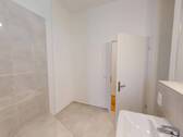 Ansicht II: Bad - 