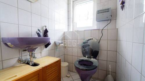 WC - 