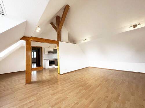 Studio mit offengelegten Balken - Mehrfamilienhaus, Wohnhaus mit 183,00 m&sup2; in Bad Dürrheim zum Kaufen