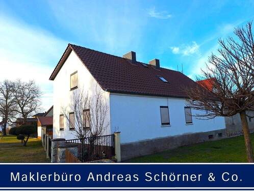 01 Straßenansicht Wohnhaus.jpeg - Solides, großes Gehöft nahe Forst