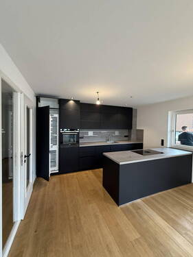 Bild 2 - 4 Zimmer Etagenwohnung zur Miete in München