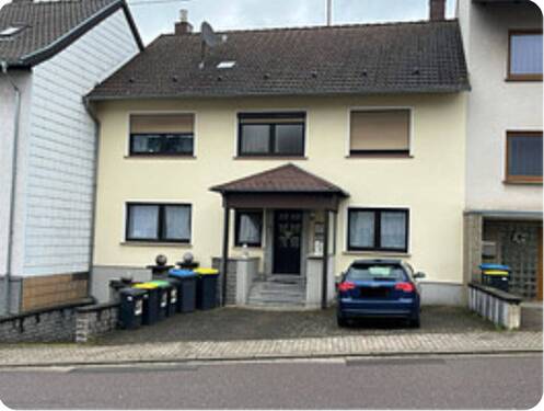 Bild 1 - Vermietetes 2-Familienhaus in zentraler Lage von Püttlingen zu verkaufen