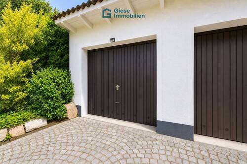Garage - 