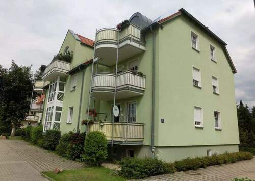 Haus Ansicht - 2 Zimmer Etagenwohnung zum Kaufen in Dresden