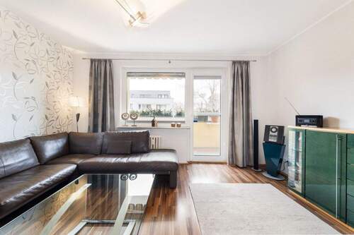 Wohn-/Balkonzimmer - 