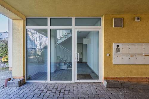 Eingang Treppenhaus - 