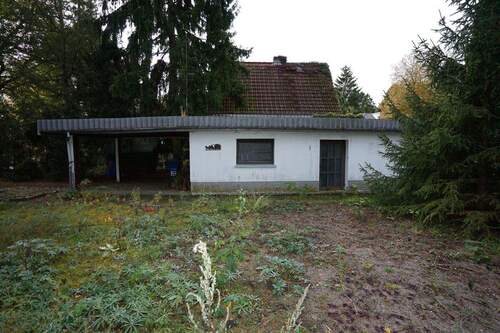 Garage - 3 Zimmer Bungalow zum Kaufen in Berlin