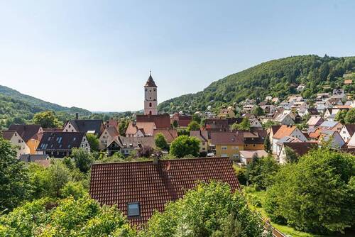 01_Ausblick nach Westen - Großes Baugrundstück mit traumhaftem Ausblick - in naturnaher und sonniger Steilhanglage