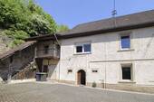 Frontansicht EFH - 7 Zimmer Einfamilienhaus in Jeckenbach