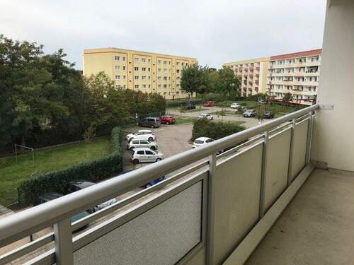 Balkon - Balkon mit Aussicht und 2 Zimmer im 4. OG, L - Erzberger Straße 57