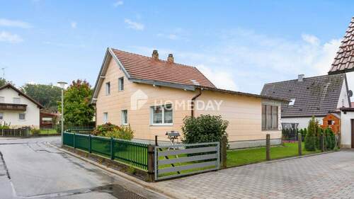 Außenansicht 1 - 6 Zimmer Einfamilienhaus in Osterhofen