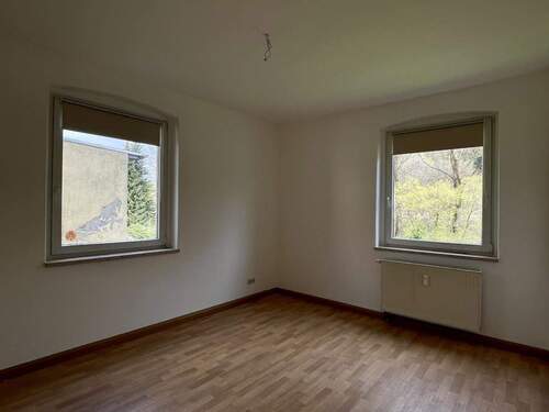 Wohnzimmer - 4 Zimmer Etagenwohnung in Wurzbach