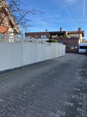 Zufahrt - 1 Zimmer Mehrfamilienhaus, Wohnhaus zum Kaufen in Ketsch