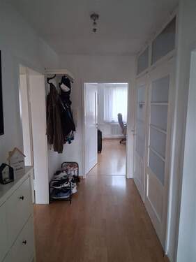 Eingangsbereich - 6 Zimmer Etagenwohnung zum Kaufen in Baiersbronn