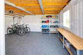 Blick in die Garage - 