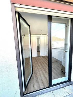 Blick von Dachterr ins Schlafz - 