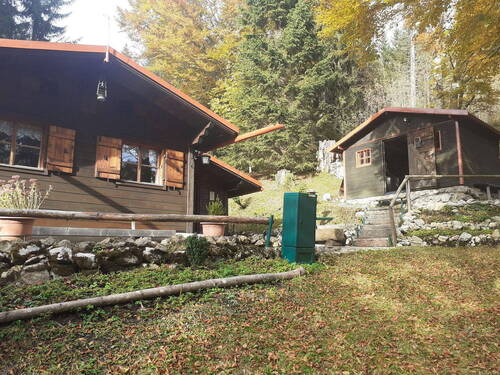 Frontansicht (Südseite) - 2 Zimmer Mehrfamilienhaus, Wohnhaus zum Kaufen in Rottach-Egern