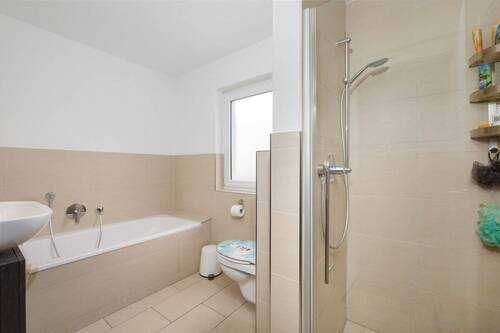 Badezimmer OG Hinterhaus - 