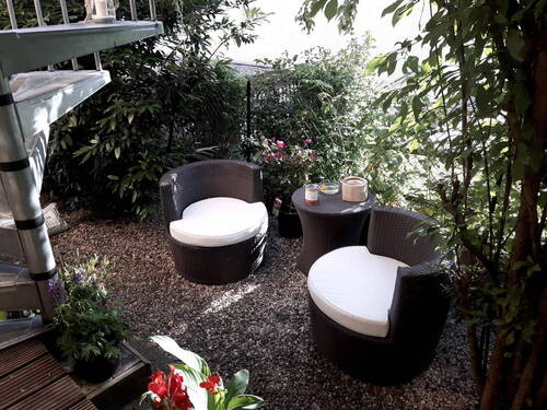 am Fuße d. Garten-Wendeltreppe - 