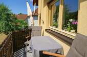 Sonnenbalkon am Wohnzimmer - 