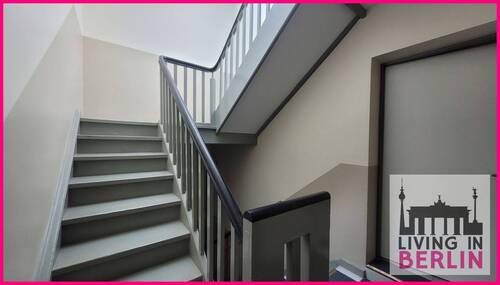 Treppenhaus - 3 Zimmer Etagenwohnung zum Kaufen in Berlin