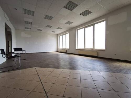 Raum - 2 Zimmer Gewerbeobjekt (Büro, Produktion, Verkauf) in Bad Lobenstein