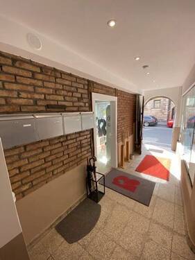 Eingangsbereich-Allgemeinfläche - 2 Zimmer Etagenwohnung in Fürth