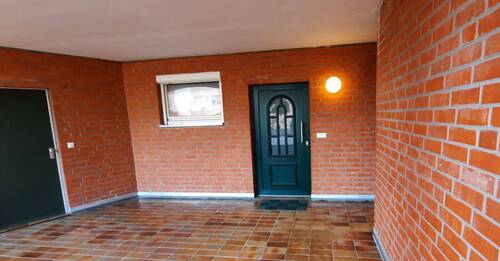 Eingangsbereich, überdacht.jpg - 