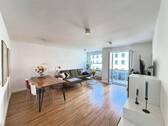 Wohnzimmer - Etagenwohnung mit 82,00 m&sup2; in Hannover zum Kaufen