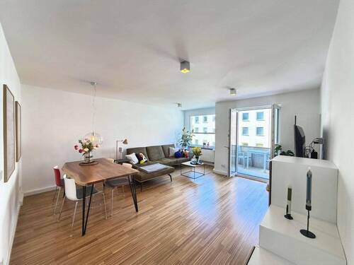 Wohnzimmer - Etagenwohnung mit 82,00 m&sup2; in Hannover zum Kaufen