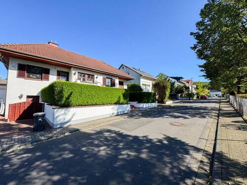 Seitenansicht - 5 Zimmer Einfamilienhaus zum Kaufen in Hadamar