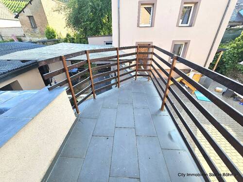 mit Zugang Dachterrasse - 