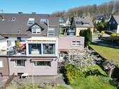 Außenansicht vom Wohnhaus - Einfamilienhaus mit 194,00 m² in Reichshof zum Kaufen