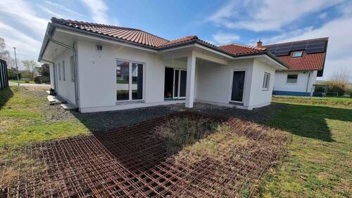 Bild 4 - Bungalow mit 185,00 m² in Lahnau zum Kaufen