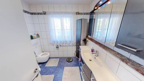 Badezimmer EG 2/2 - 