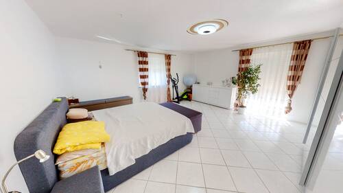 Zimmer 2 OG 1/2 - 