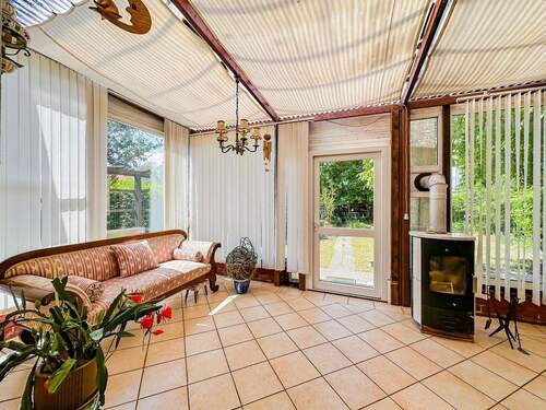 Kaminbereich im Wintergarten - 