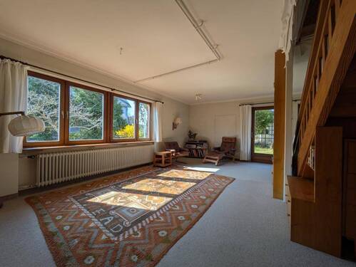 Wohn-/Essbereich - 7 Zimmer Einfamilienhaus zum Kaufen in Buckenhof