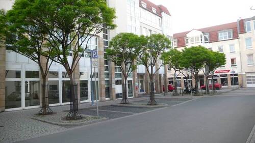 Nachbar Deutsche Bank - 