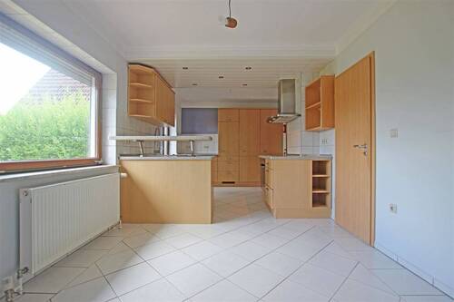 Blick vom Esszimmer in die Küche - 