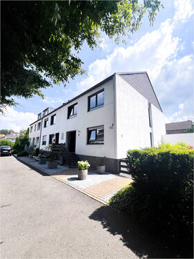 Peter Dondorf Immobilien - Außenansicht - Außergewöhnliches Architektenhaus in Aachen-Brand!