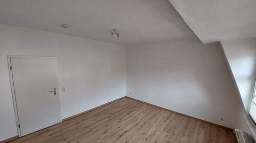 WG Zimmer - 1- Zimmer mit 15,00 m&sup2; in Rossau zur Miete
