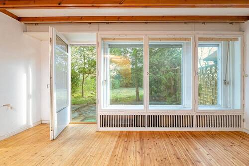Blick in den Garten - Viel Lichterfelde fürs Geld: sanierungsbedürftiges Endhaus mit großem Südgarten