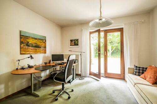 Arbeits- oder Gästezimmer - 