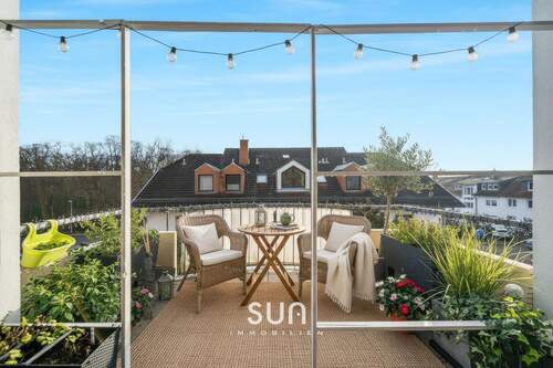 BALKON (visualisiert) - ELEGANT UND LICHTDURCHFLUTET - Moderne Wohnung über den Dächern von Rüsselsheim