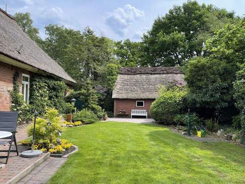 Innenhof mit Terrassen - 