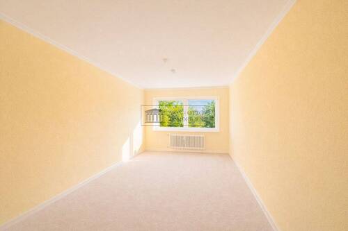 Ruhiges Schlafzimmer - 2 Zimmer Etagenwohnung zum Kaufen in Hamburg